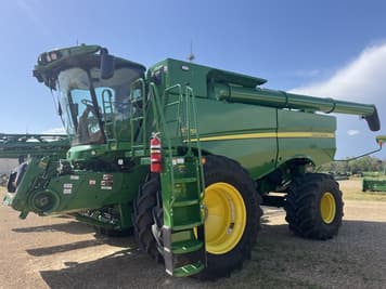 Main image John Deere S770